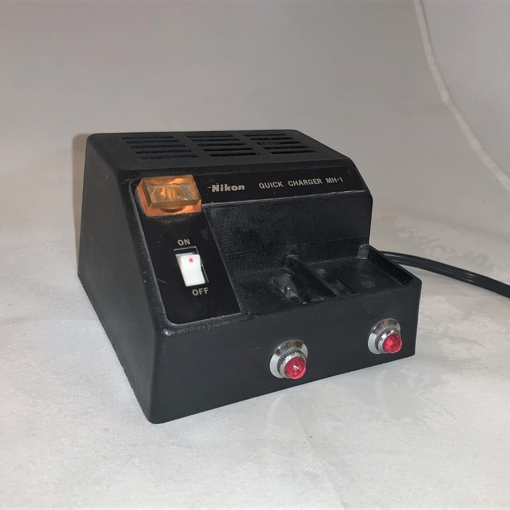 Nikon Quick Charger MH-1